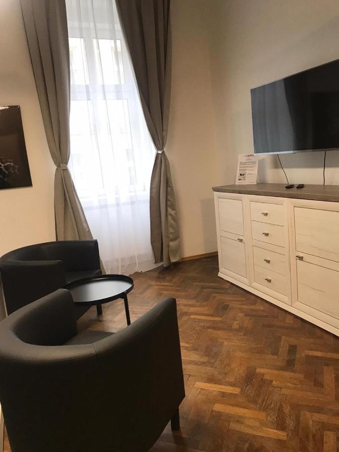 Apartments Near Schoenbrunn Wina Bagian luar foto