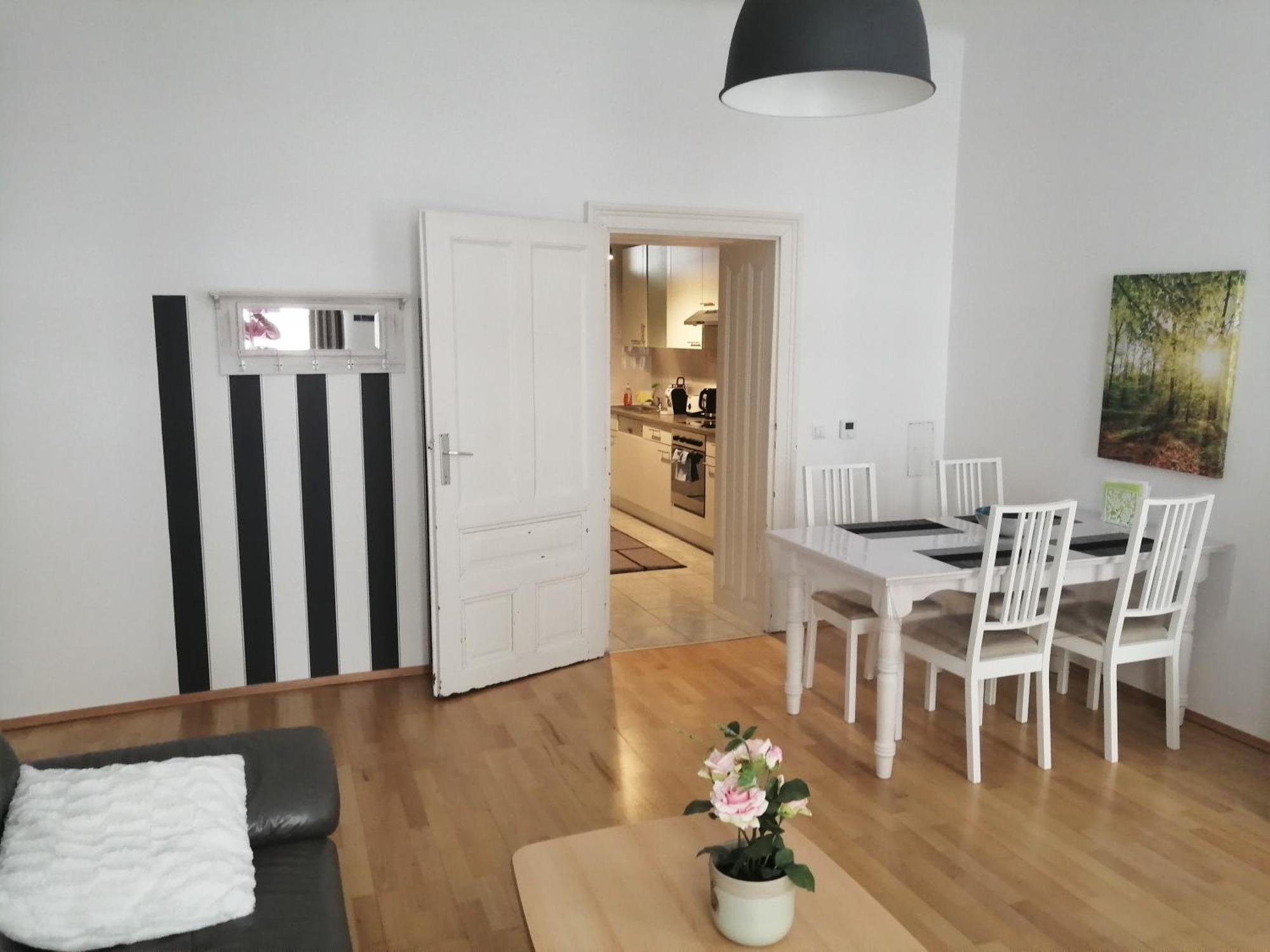 Apartments Near Schoenbrunn Wina Bagian luar foto